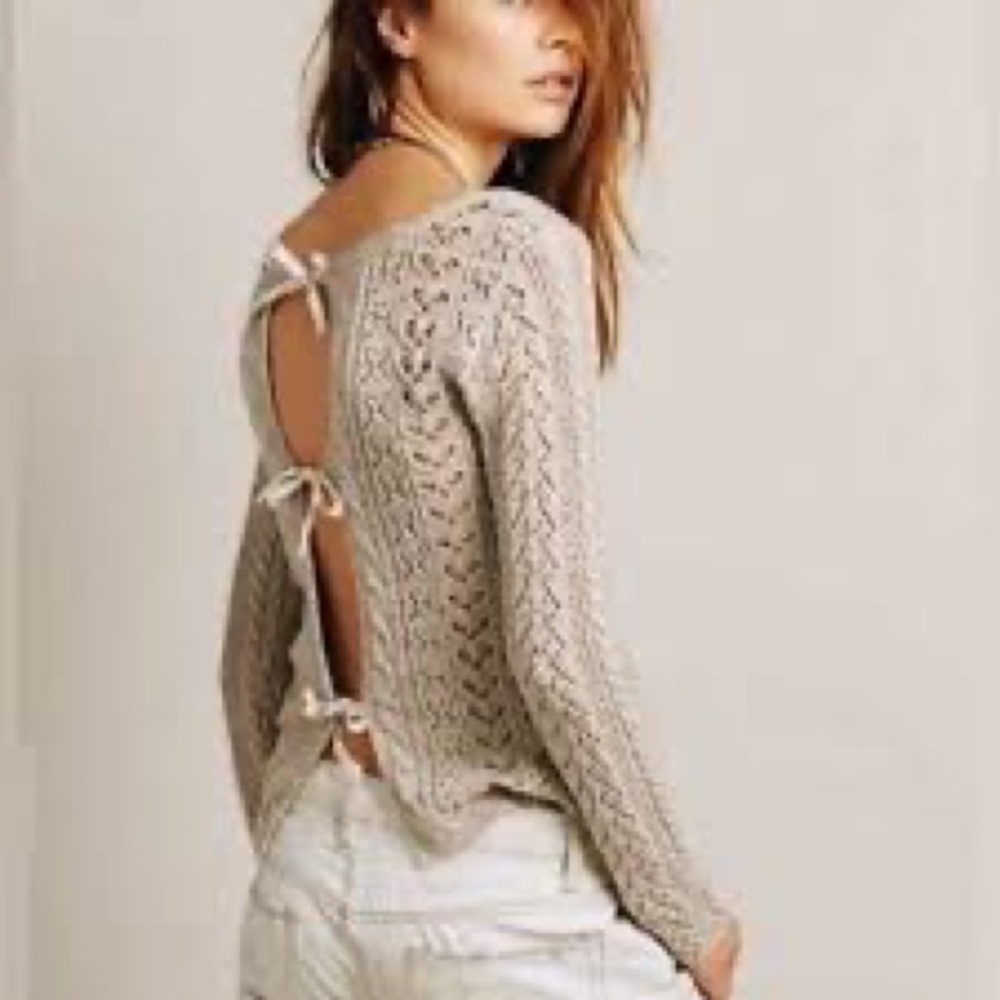Free People Tie Back sweater size Small